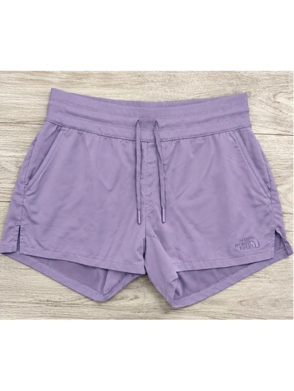 The North Face Women’s M Lilac Purple Running Shorts Athletic Outdoor Hiking